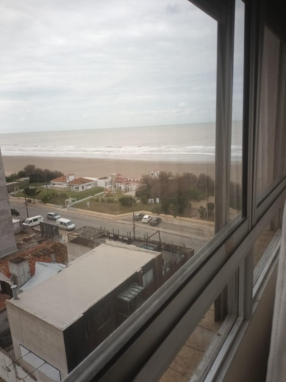 Departamento con vista panorámica al mar en San Bernardo del Tuyú – Hasta 8 personas · 3 dormitorios · Cochera