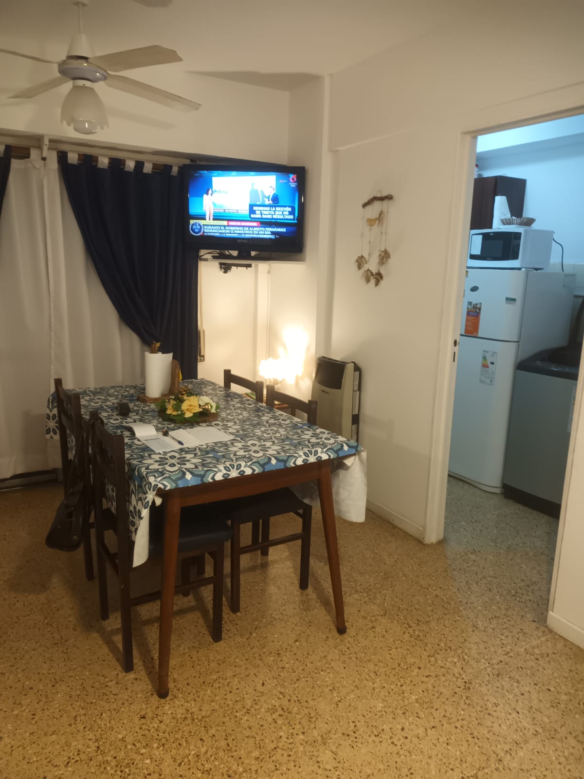 Departamento con balcón sobre Chiozza en San Bernardo del Tuyú – Hasta 4 personas · Centro y playa